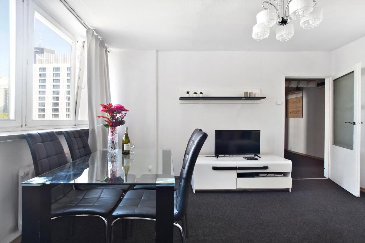 ורשה P&O Apartments Emilii Plater מראה חיצוני תמונה