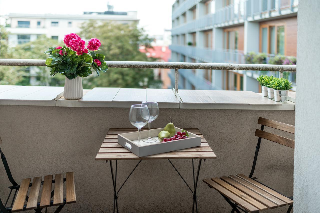 ורשה P&O Apartments Emilii Plater מראה חיצוני תמונה